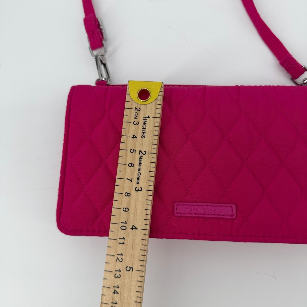 Vera Bradley All in One‎ Quilted Wallet Crossbody Bag Pink Zip Around Strap - Picture 7 of 7